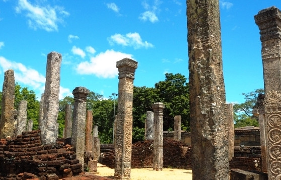  www.travel.chrissair.com