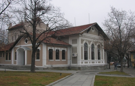 Дияна Кинова