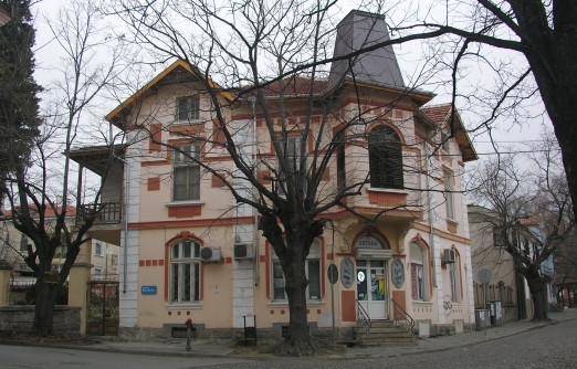 Дияна Кинова